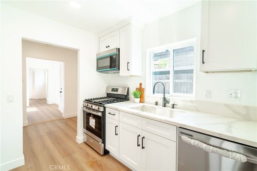 13300 S Largo Ave, Compton, CA, 90222-3016 | Card Image