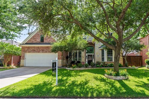 905 Water Oak Dr, Grapevine, TX, 76051-8256 | Card Image