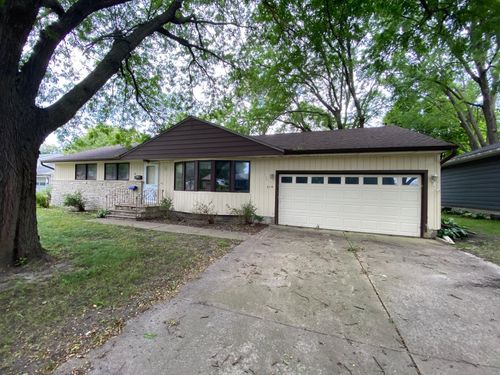 314 Burr Oak Dr, Albert Lea, MN, 56007-2211 | Card Image