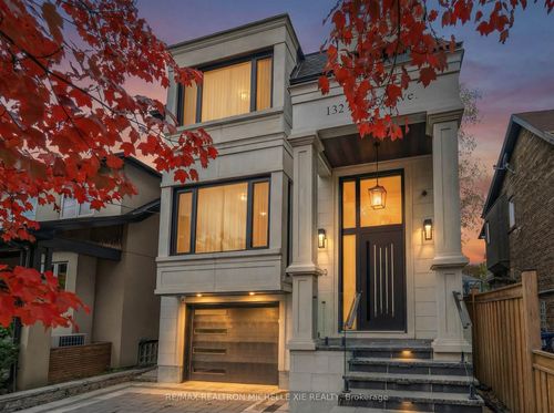 132 Duplex Ave, Toronto, ON, M5P2A7 | Card Image