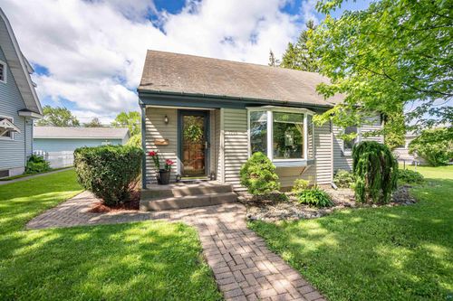 1716 E 6th St, Superior, WI, 54880 | Card Image