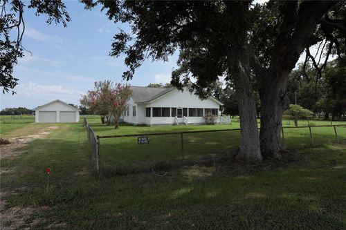 3289 County Road 158, Boling, TX, 77420-4026 | Card Image