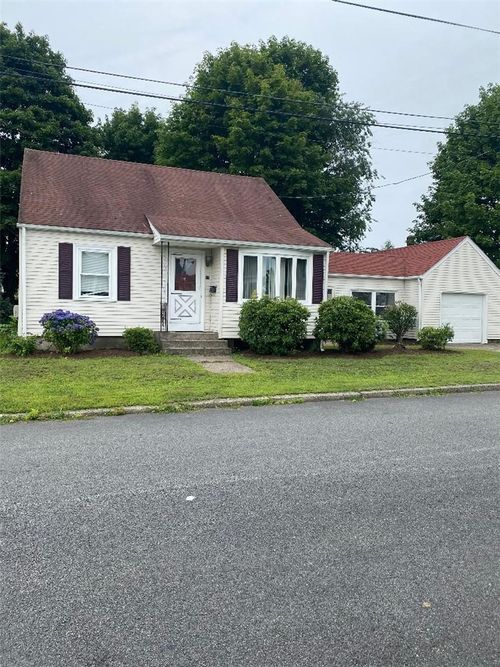 11 Dawson St, Pawtucket, RI, 02861-1219 | Card Image