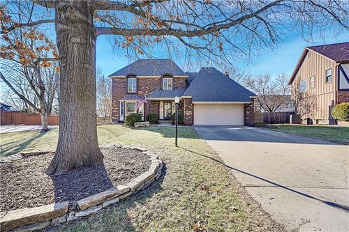 11396 King St, Overland Park, KS, 66210-3422 | Card Image