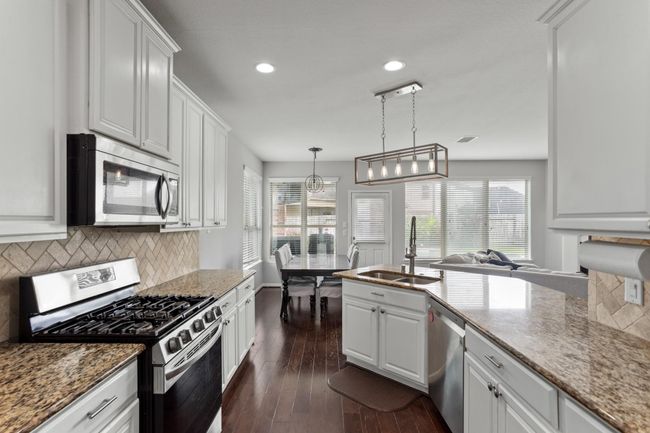 Whip up a meal for your family, friends, and guests while still being a part of all of the action! | Image 7