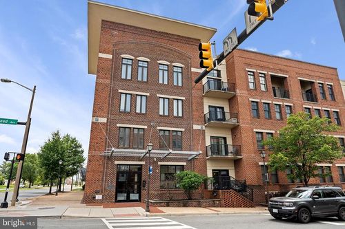 apt-207-181 E Reed Ave, Alexandria, VA, 22305-3170 | Card Image