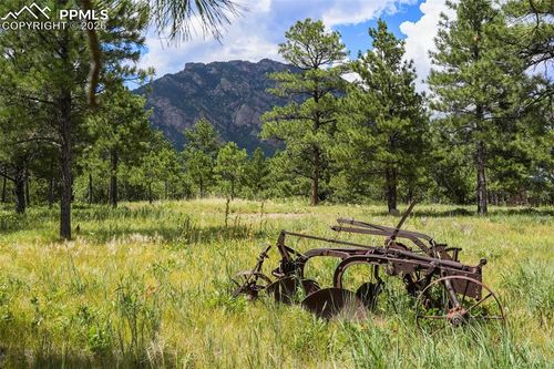 325 Pine Oaks Rd, Colorado Springs, CO, 80926-9762 | Card Image