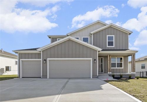 18637 W 193rd St, Spring Hill, KS, 66083-8499 | Card Image