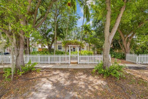 6382 Sw 38th St, Miami, FL, 33155-4841 | Card Image
