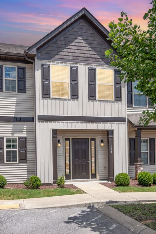 5324 Tony Lama Ln, Murfreesboro, TN, 37128-2955 | Card Image