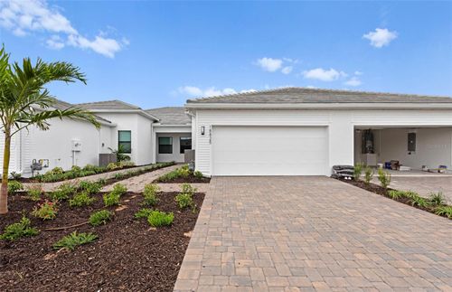 18825 Indian Rock Pl, LAKEWOOD RANCH, FL, 34211-2927 | Card Image
