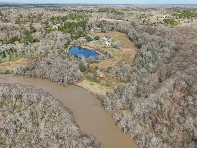 13236 Fm 1409, House other with 4 bedrooms, 3 bathrooms and null parking in Old River-Winfree TX | Image 4