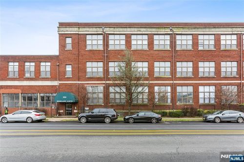 350 Scotland Rd, Orange, NJ, 07050-2382 | Card Image