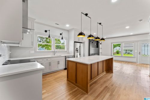 203 Thompson St, COLUMBIANA, AL, 35051-9315 | Card Image