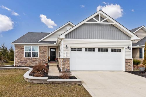 2185 Mcclouds Sq, Marysville, OH, 43040-2620 | Card Image