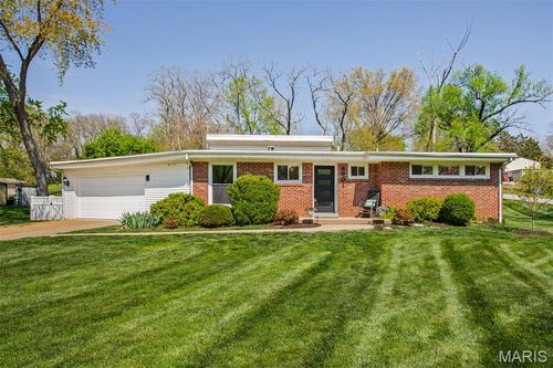 4901 Saint Gemme Ln, Saint Louis, MO, 63128-2304 | Card Image