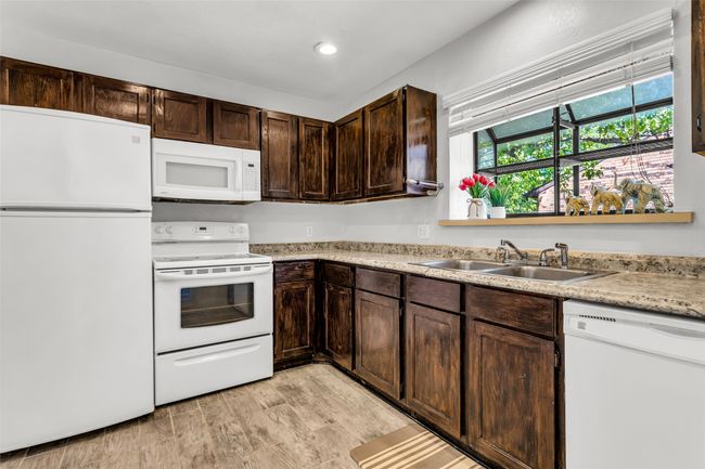 APT-267 - 5335 Bent Tree Forest Dr, Condo with 1 bedrooms, 1 bathrooms and null parking in Dallas TX | Image 11