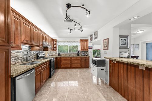 6989 Quince Ln, Lake Worth, FL, 33467-1451 | Card Image