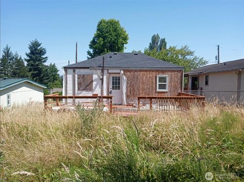 13055 33rd Ave S, Tukwila, WA, 98168-3015 | Card Image