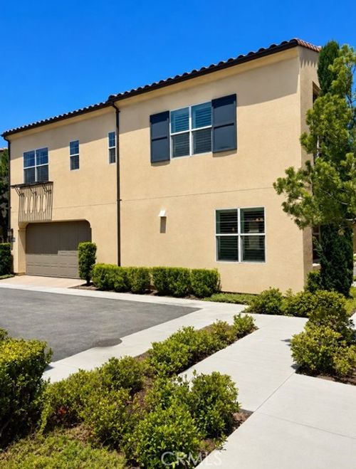 21730 Bene Dr, Santa Clarita, CA, 91350-8538 | Card Image