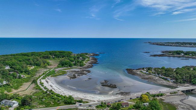 20 Old County Rd, House other with 3 bedrooms, 3 bathrooms and null parking in Cape Neddick ME | Image 6