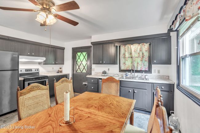 115 Ccc Bottom Rd, House other with 4 bedrooms, 3 bathrooms and null parking in Mckee KY | Image 7