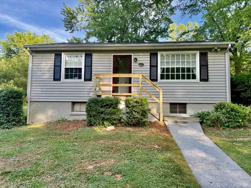 7 Lake Shore Ln, Lynchburg, VA, 24502-6804 | Card Image