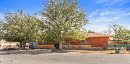 1000 N Melendres St, Las Cruces, NM, 88005-2166 | Card Image