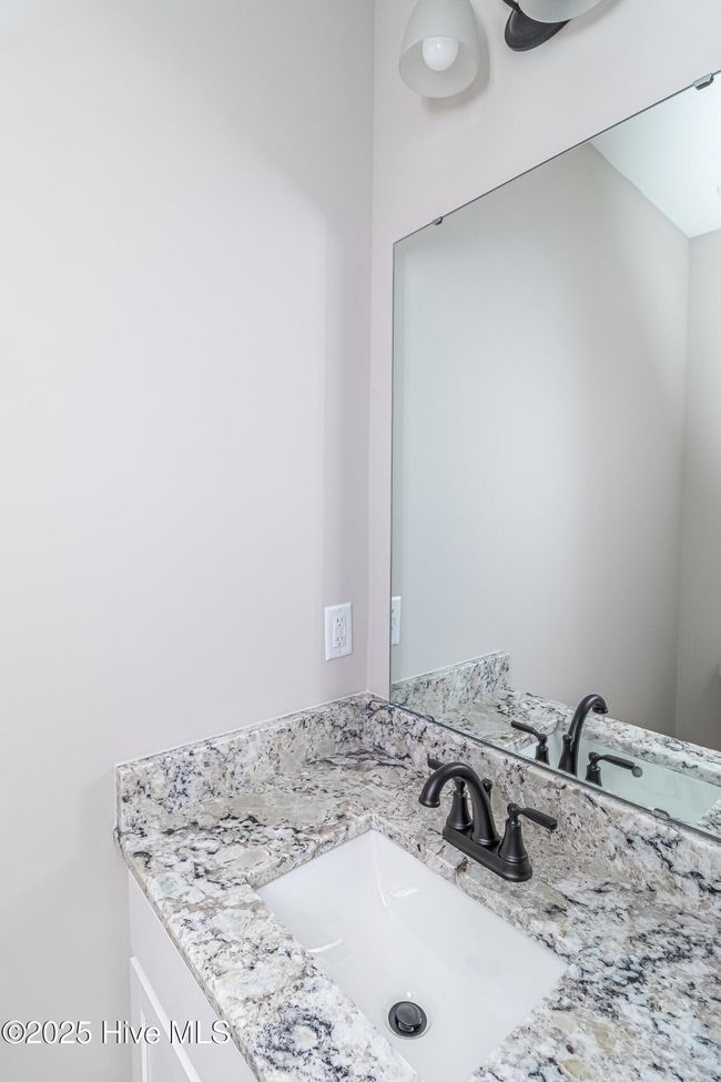 1/2 Bath | Image 11