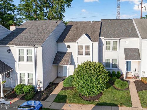 10 Maple Dr, CONSHOHOCKEN, PA, 19428-2206 | Card Image
