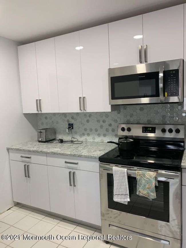 16 Cedar Ave, House other with 2 bedrooms, 2 bathrooms and null parking in Long Branch NJ | Image 7