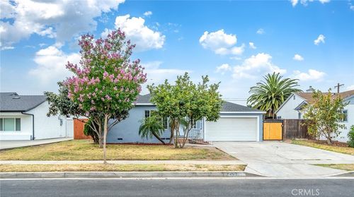 903 N Broadacres, Compton, CA, 90220 | Card Image