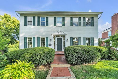 8328 W Wisconsin Avenue, Wauwatosa, WI, 53213 | Card Image