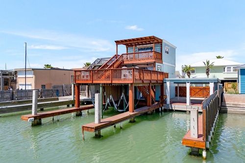 123 Windward Dr, Port Isabel, TX, 78578-5511 | Card Image