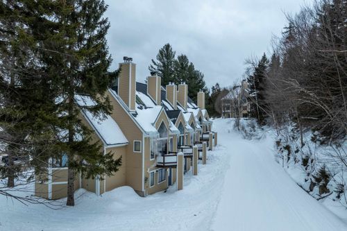 7-1C Townhouse Square, Dover, VT, 05356 | Card Image