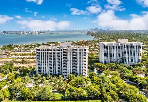 apt-304-1000 Quayside Ter, Miami, FL, 33138-2216 | Card Image