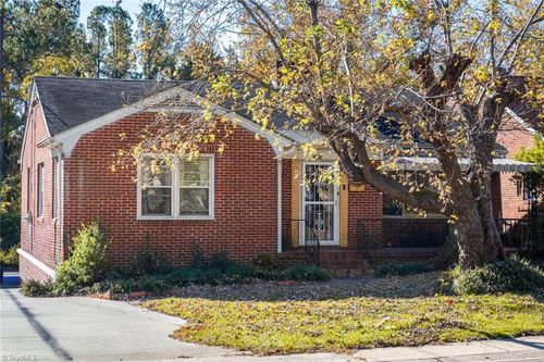 1604 E Washington St, Rockingham, NC, 28379-3943 | Card Image