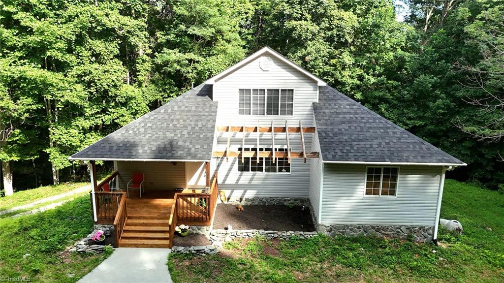 Stone Mountain Rd, Vilas, NC 28692