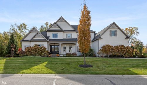 6900 Oldfields Ln, Zionsville, IN, 46077-8033 | Card Image