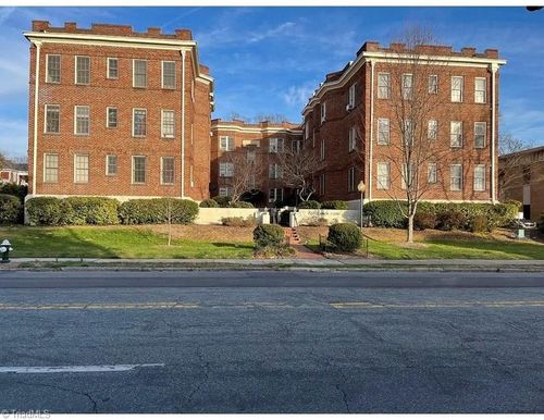 828 N Elm Street, Greensboro, NC, 27401 | Card Image