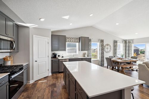 1941 Arcadia St, Shakopee, MN, 55379-7745 | Card Image