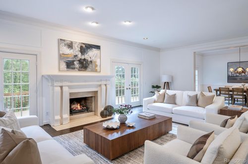 1537 Ashford Ln, Birmingham, MI, 48009-4841 | Card Image