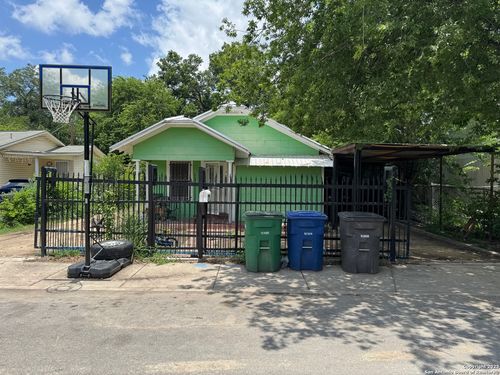211 Wilcox Ave, San Antonio, TX, 78211-2319 | Card Image
