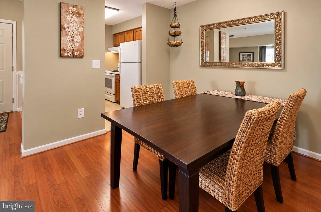 Residential Lease in PLAINSBORO 4