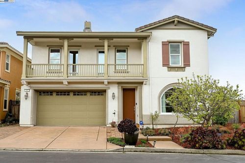 57 Carrick Dr, Hayward, CA, 94542-7911 | Card Image