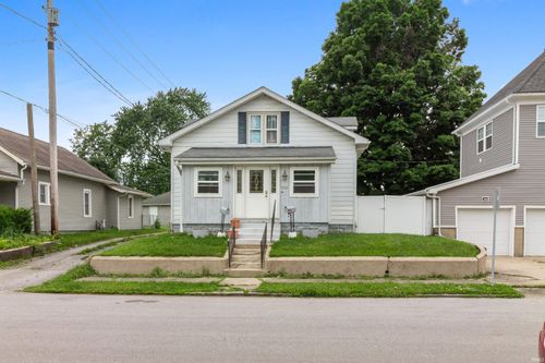 225 N E St, Marion, IN, 46952-3647 | Card Image