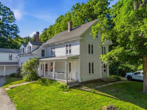 7 Berry Road, Nottingham, NH, 03290 | Card Image