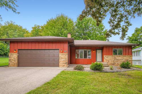 2507 Belmont Ln E, North Saint Paul, MN, 55109-4066 | Card Image