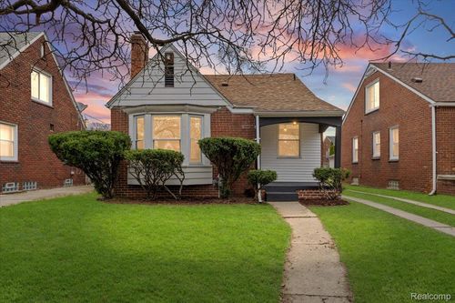 19322 Ilene St, Detroit, MI, 48221-1446 | Card Image