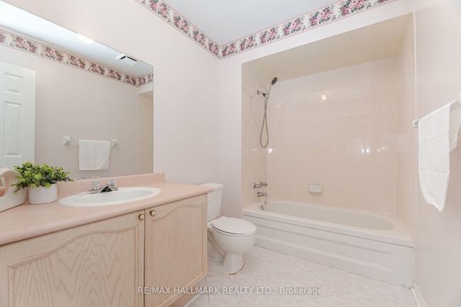 10 Iles St, House other with 5 bedrooms, 4 bathrooms and 2 parking in Ajax ON | Image 25